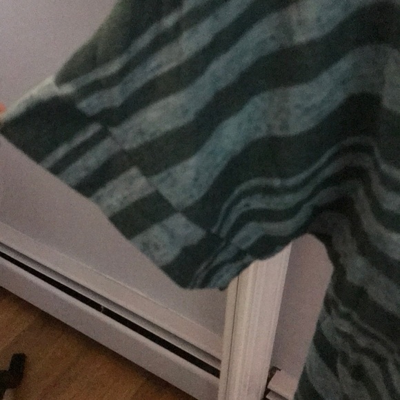 Green striped top - Picture 3 of 3